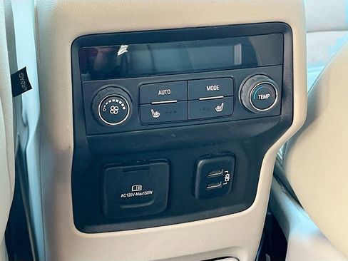 Used 2017 GMC Acadia Denali w/ Technology Package AWD/4WD image 28
