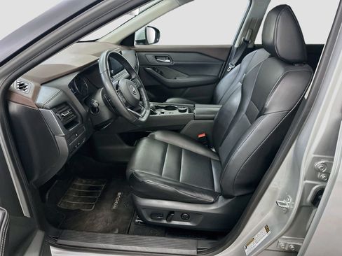 Used 2023 Nissan Rogue SV w/ SV Premium B Package AWD/4WD image 13