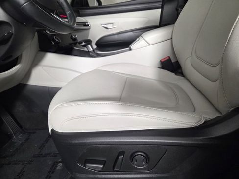 Used 2025 Hyundai Tucson SEL FWD image 11
