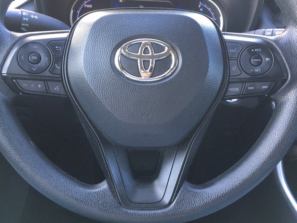 Used 2025 Toyota RAV4 XLE AWD/4WD image 13