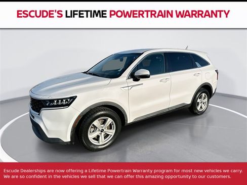 Used 2022 Kia Sorento LX image 1