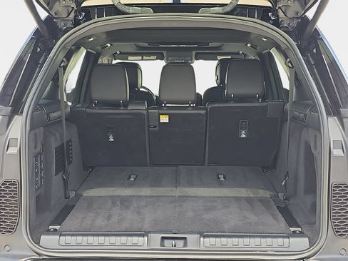 Certified 2023 Land Rover Discovery S R-Dynamic AWD/4WD image 12