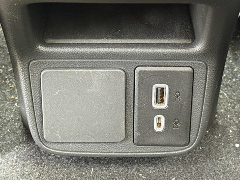 Used 2020 Buick Encore GX Preferred w/ Cold Weather Comfort Package AWD/4WD image 35