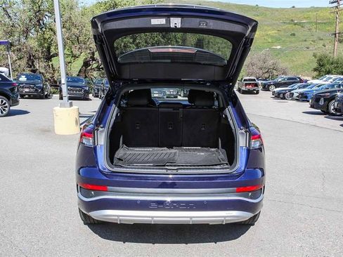 Used 2024 Audi Q4 e-tron Premium Plus image 26