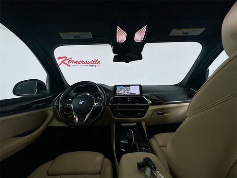Used 2019 BMW X3 sDrive30i w/ Premium Package image 10