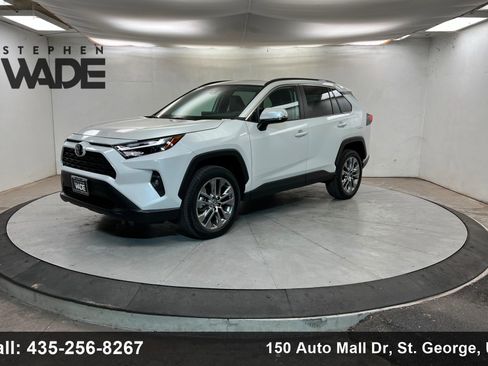 Used 2025 Toyota RAV4 XLE Premium image 1