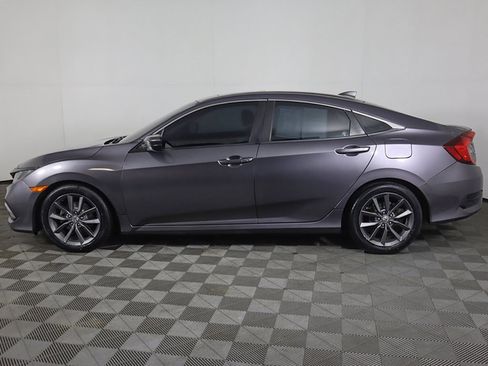 Used 2019 Honda Civic EX image 17