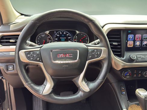 Used 2017 GMC Acadia Denali w/ Technology Package AWD/4WD image 24