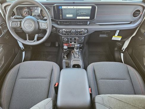 New 2025 Jeep Gladiator Rubicon w/ Convenience Group image 26