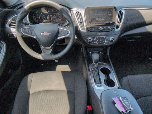 Used 2024 Chevrolet Malibu LT FWD image 33