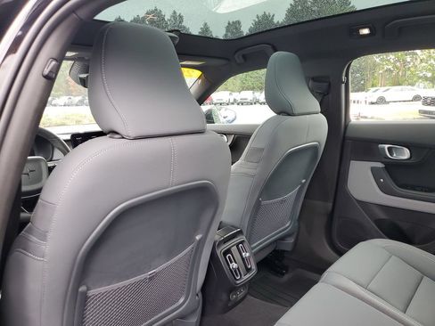 Used 2023 Polestar Polestar 2 w/ Pilot Pack AWD/4WD image 13