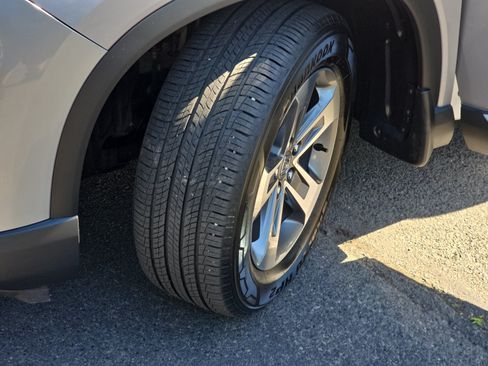 Used 2025 Honda Pilot EX-L image 34
