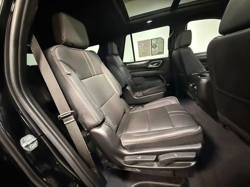 Used 2024 Chevrolet Tahoe RST w/ Luxury Package AWD/4WD image 14