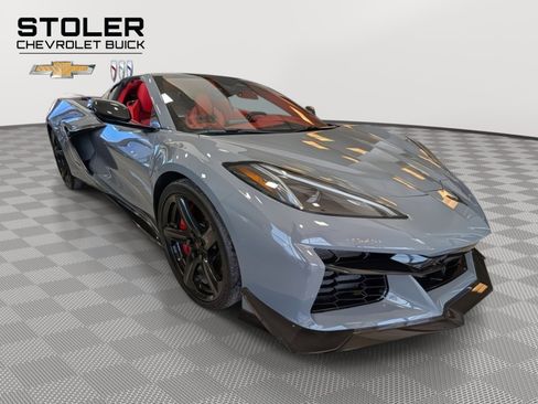 Used 2024 Chevrolet Corvette Z06 w/ Z07 Performance Package image 6