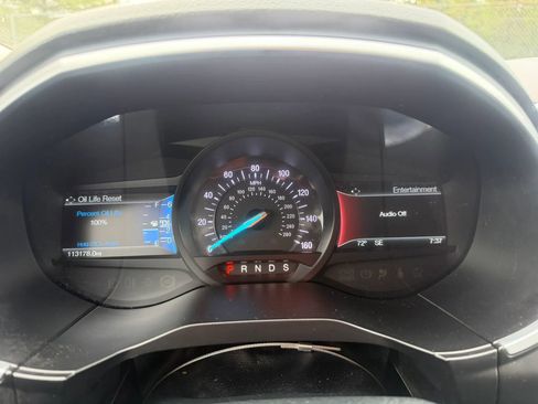 Used 2018 Ford Edge Titanium w/ Equipment Group 301A AWD/4WD image 10