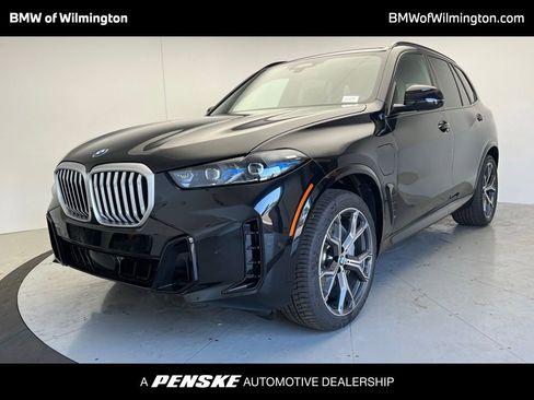 New 2026 BMW X5 xDrive50e AWD/4WD image 1