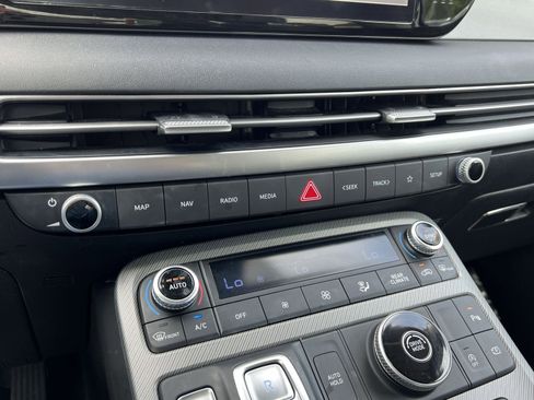 Used 2025 Hyundai Palisade SEL FWD image 19