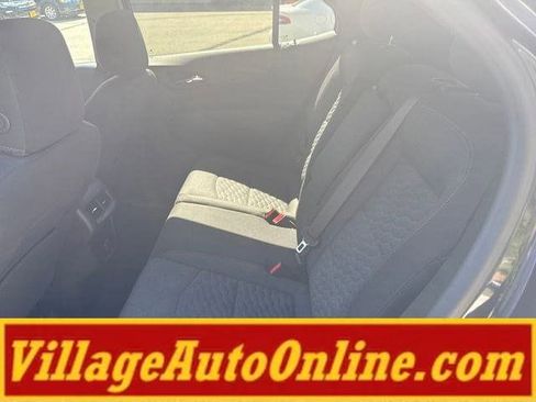 Used 2018 Chevrolet Equinox LT AWD/4WD image 35