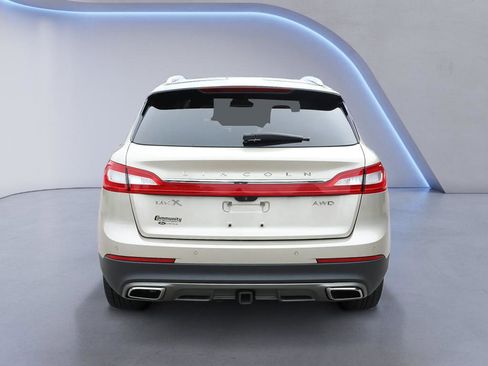 Used 2017 Lincoln MKX Reserve w/ Luxury Package AWD/4WD image 6