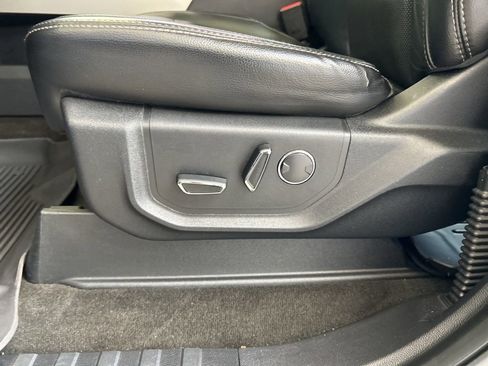 Used 2017 Ford F250 Lariat w/ Lariat Ultimate Package image 46