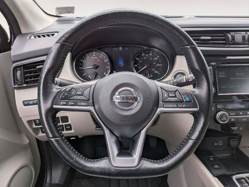 Used 2021 Nissan Rogue Sport SL AWD/4WD image 19