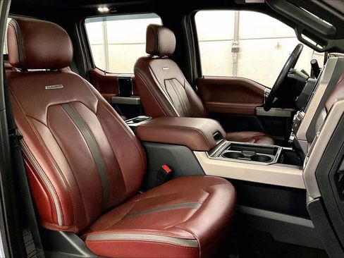 Used 2022 Ford F450 Platinum w/ FX4 Off-Road Package image 7