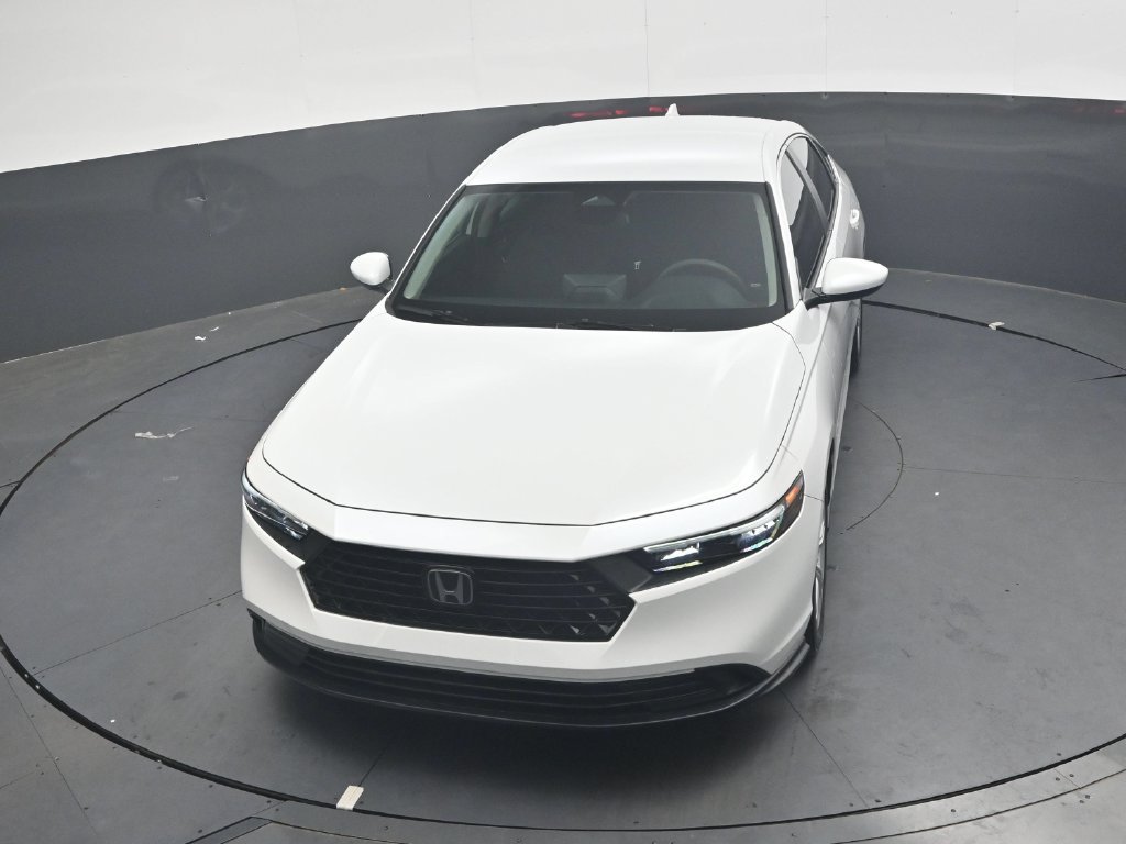 Certified 2025 Honda Accord LX image 17