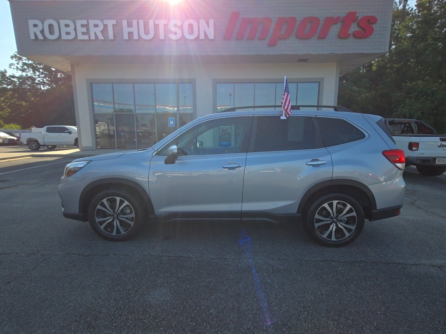 Used 2020 Subaru Forester Limited w/ Popular Package #3 AWD/4WD image 1