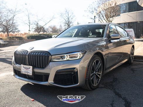 Used 2020 BMW 750i xDrive xDrive M SPORT LINE w/ Executive Package image 3