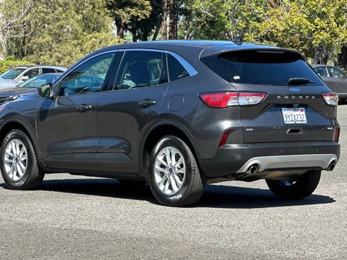 Certified 2020 Ford Escape SE AWD/4WD image 5