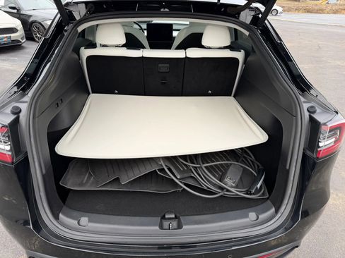 Used 2021 Tesla Model Y Long Range image 44