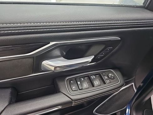 Used 2023 RAM 1500 Laramie AWD/4WD image 11