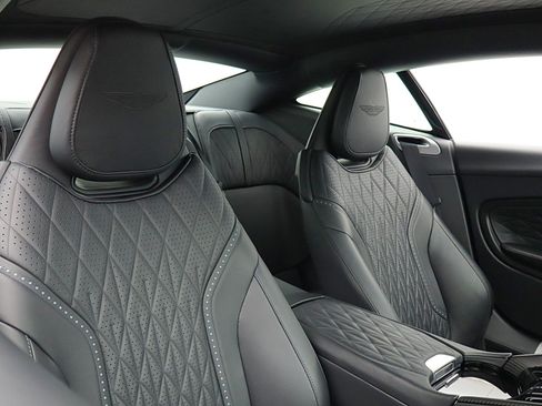 Used 2024 Aston Martin DB12 Coupe RWD image 34
