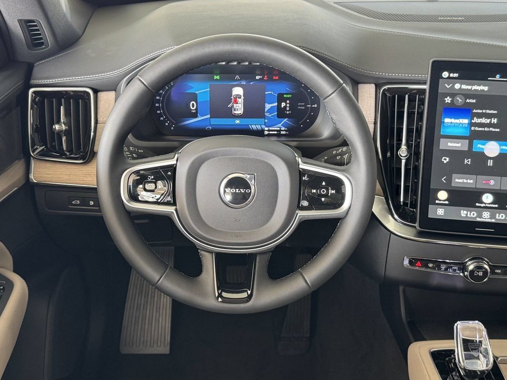 New 2026 Volvo XC90 T8 Plus AWD/4WD image 13