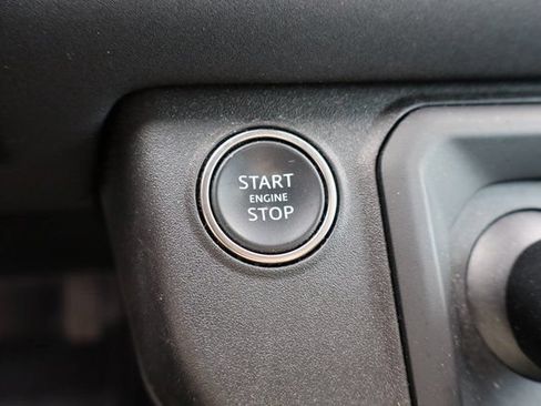 Used 2023 Land Rover Defender 130 X-Dynamic SE AWD/4WD image 20