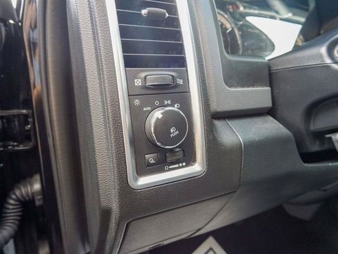 Used 2016 RAM 2500 Big Horn w/ Black Appearance Group AWD/4WD image 18
