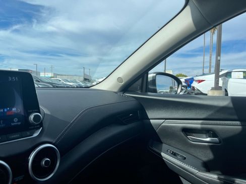 Used 2025 Nissan Sentra SV image 35