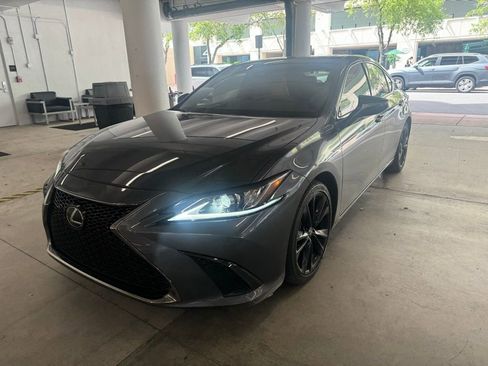 Used 2024 Lexus ES 350 F Sport w/ Accessory Package (Z2) FWD image 3