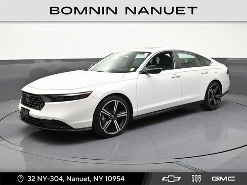 Used 2023 Honda Accord Sport image 1