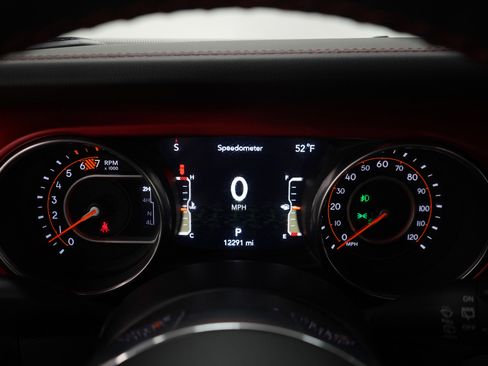 Used 2023 Jeep Wrangler Unlimited Rubicon w/ Steel Bumper Group AWD/4WD image 27