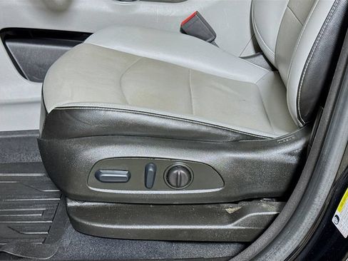 Certified 2022 GMC Terrain SLT w/ Infotainment Package II FWD image 18