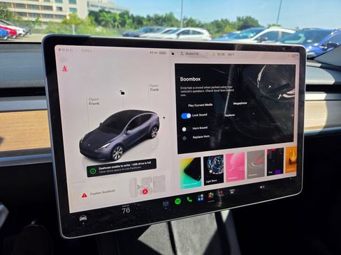 Used 2023 Tesla Model Y 2WD image 34