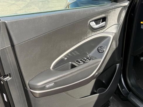 Used 2018 Hyundai Santa Fe Sport 2.0T AWD/4WD image 12