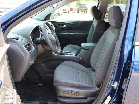 Used 2022 Chevrolet Equinox LT AWD/4WD image 9