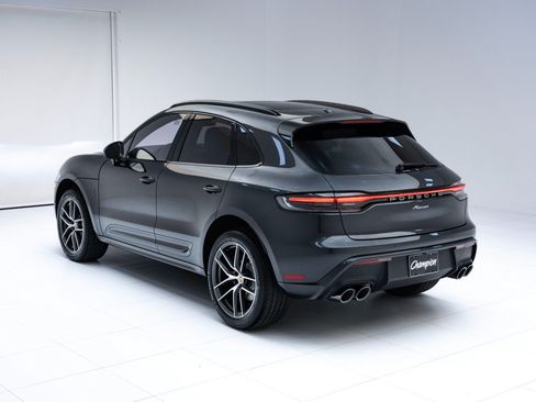Certified 2026 Porsche Macan AWD/4WD image 3