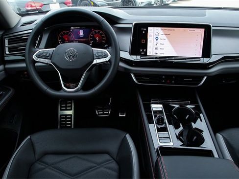 New 2026 Volkswagen Atlas Peak Edition image 23