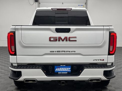 Used 2022 GMC Sierra 1500 AT4 w/ AT4 Preferred Package AWD/4WD image 9