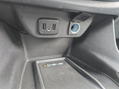 Used 2023 Chevrolet Traverse LT image 33