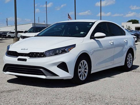 Used 2024 Kia Forte LX FWD image 10