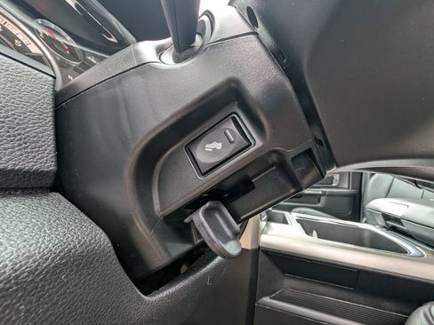 Used 2016 RAM 1500 Laramie w/ Convenience Group image 39